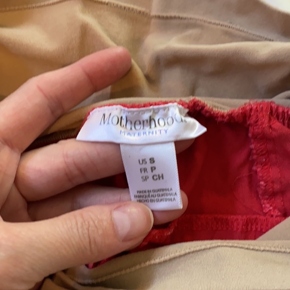 Capri length maternity slacks - Picture 2 of 5